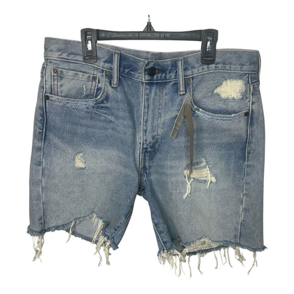 NWT Levi 505 C Size 30 (MSRP $69.50) Shorts Distressed (z1)